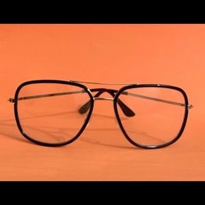 Black and gold fashion glasses